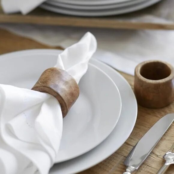 Set of 4 Pottery Barn Rustic Wooden Napkin Rings - Picture 2 of 9